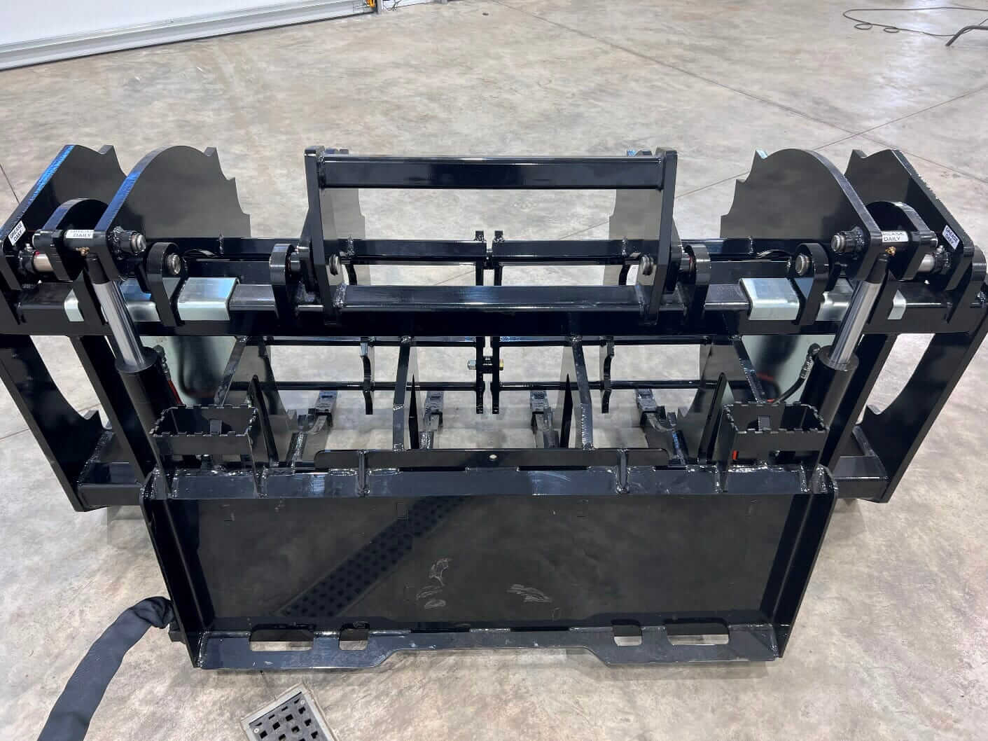 igr-xtra-hd-frame-gusseted-extensively-1