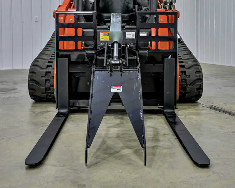 pallet-fork-grapple-on-skid-steer