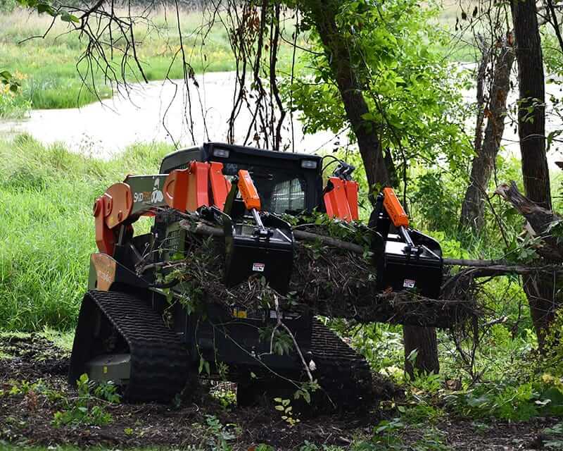 rock-grapple-with-brush