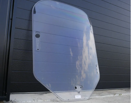 1/2" polycarbonate windshield