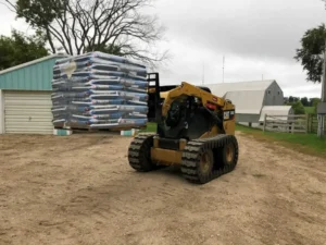 Manual vs. Hydraulic Pallet Forks: Which Is Right for Your Skid Steer?