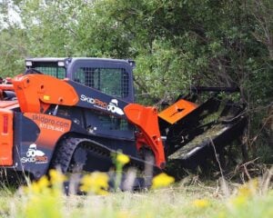 Skid Steer Quick Attach Explained: Universal vs. Proprietary vs. Mini Skid Steer Plates